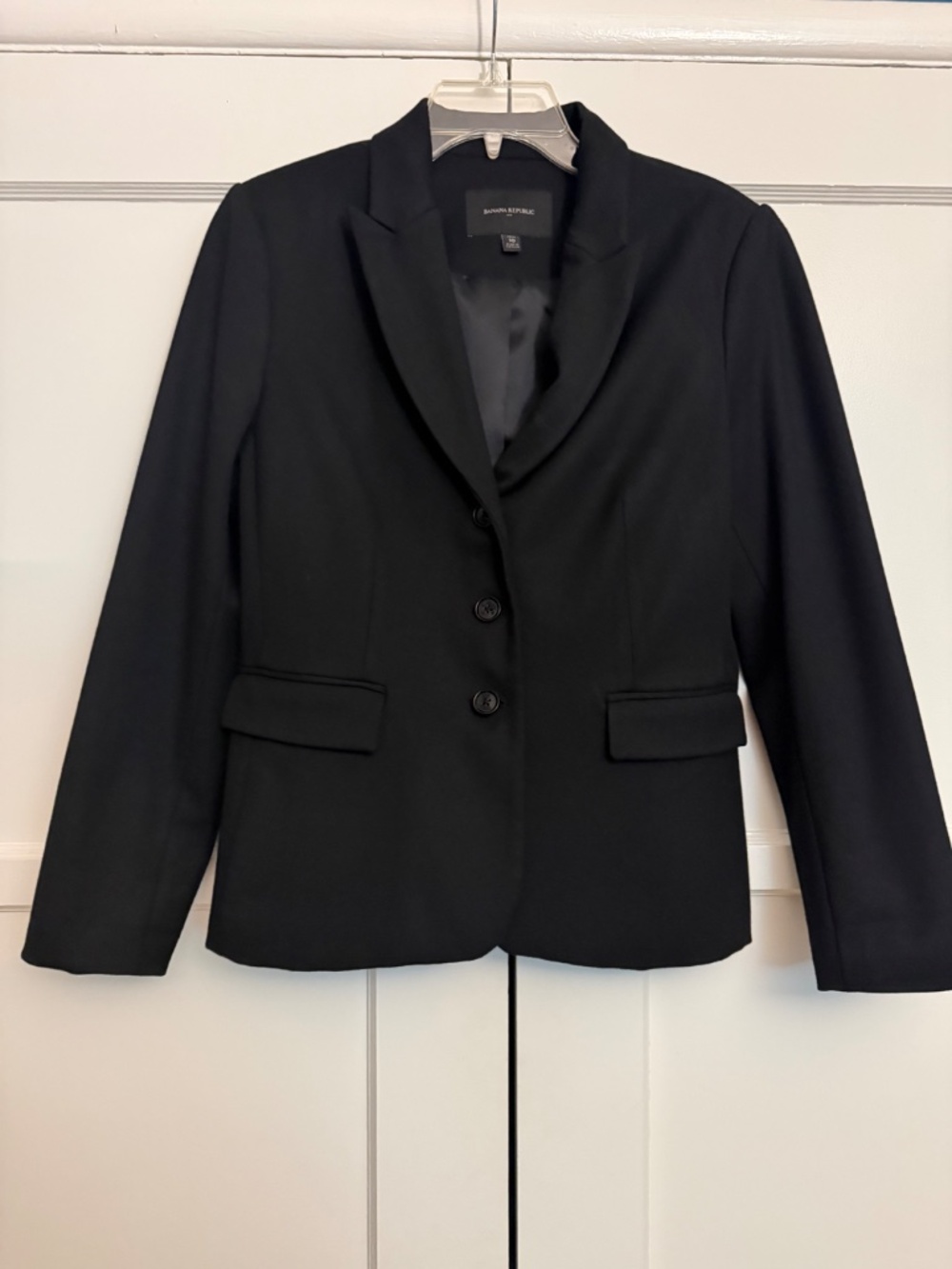 NWOT Banana Republic Ponte Blazer Black Size 10P Triple Button Closure